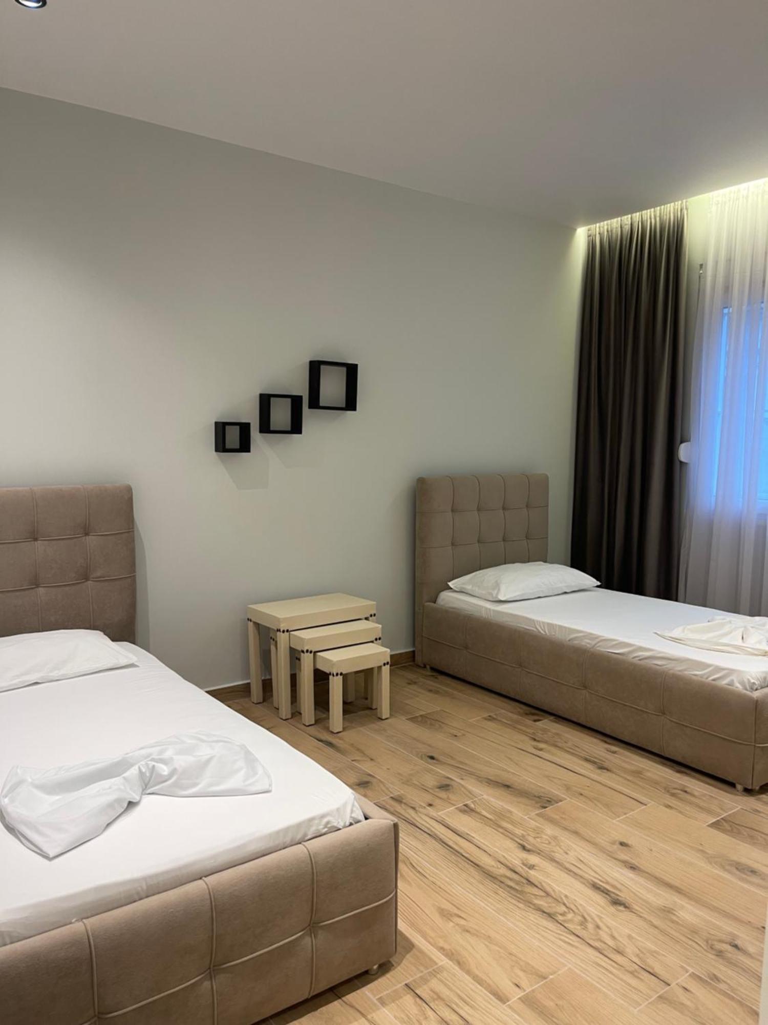 Leonard'S Apartment Дуррес Экстерьер фото