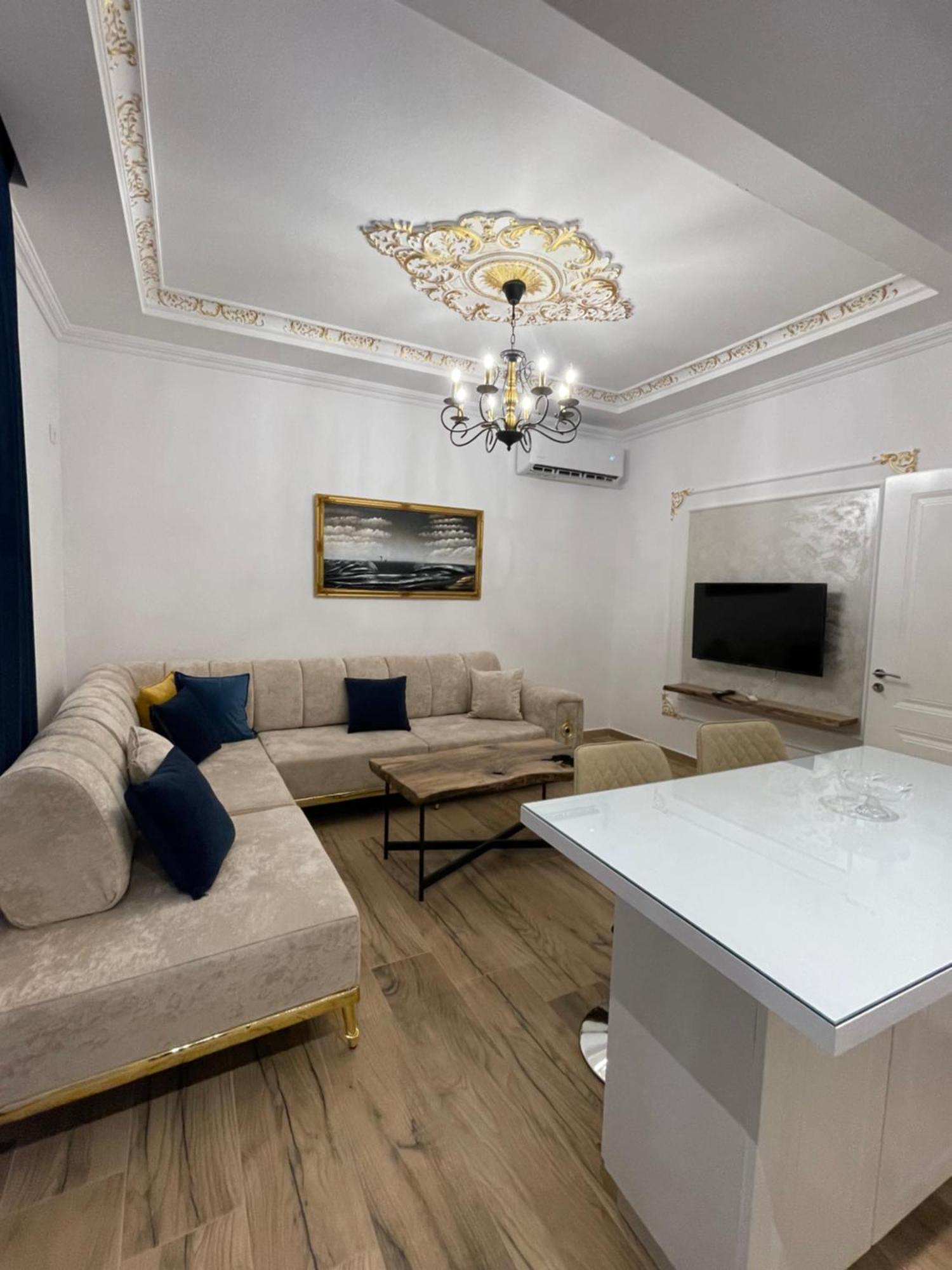 Leonard'S Apartment Дуррес Экстерьер фото